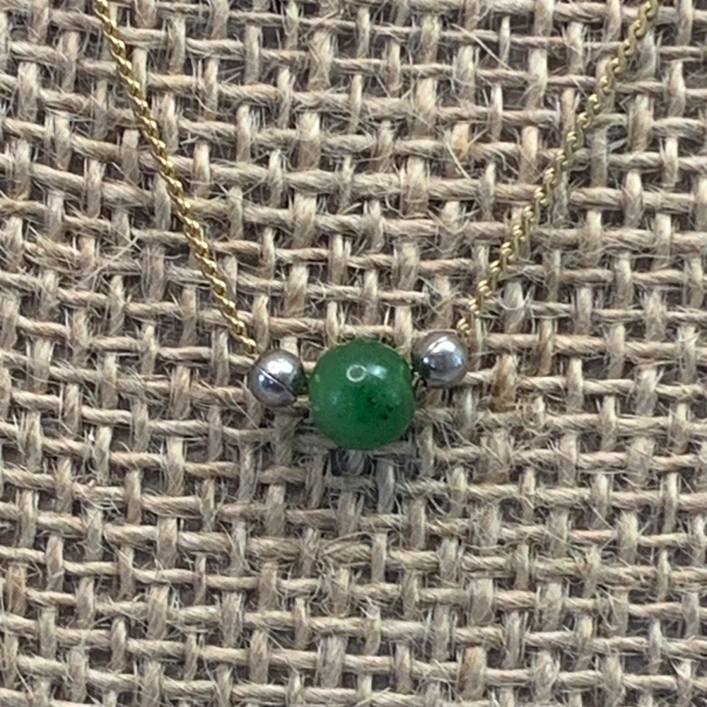 Minimalist Green Stone Bead Gold Tone Chain Necklace 16 Inch 5427